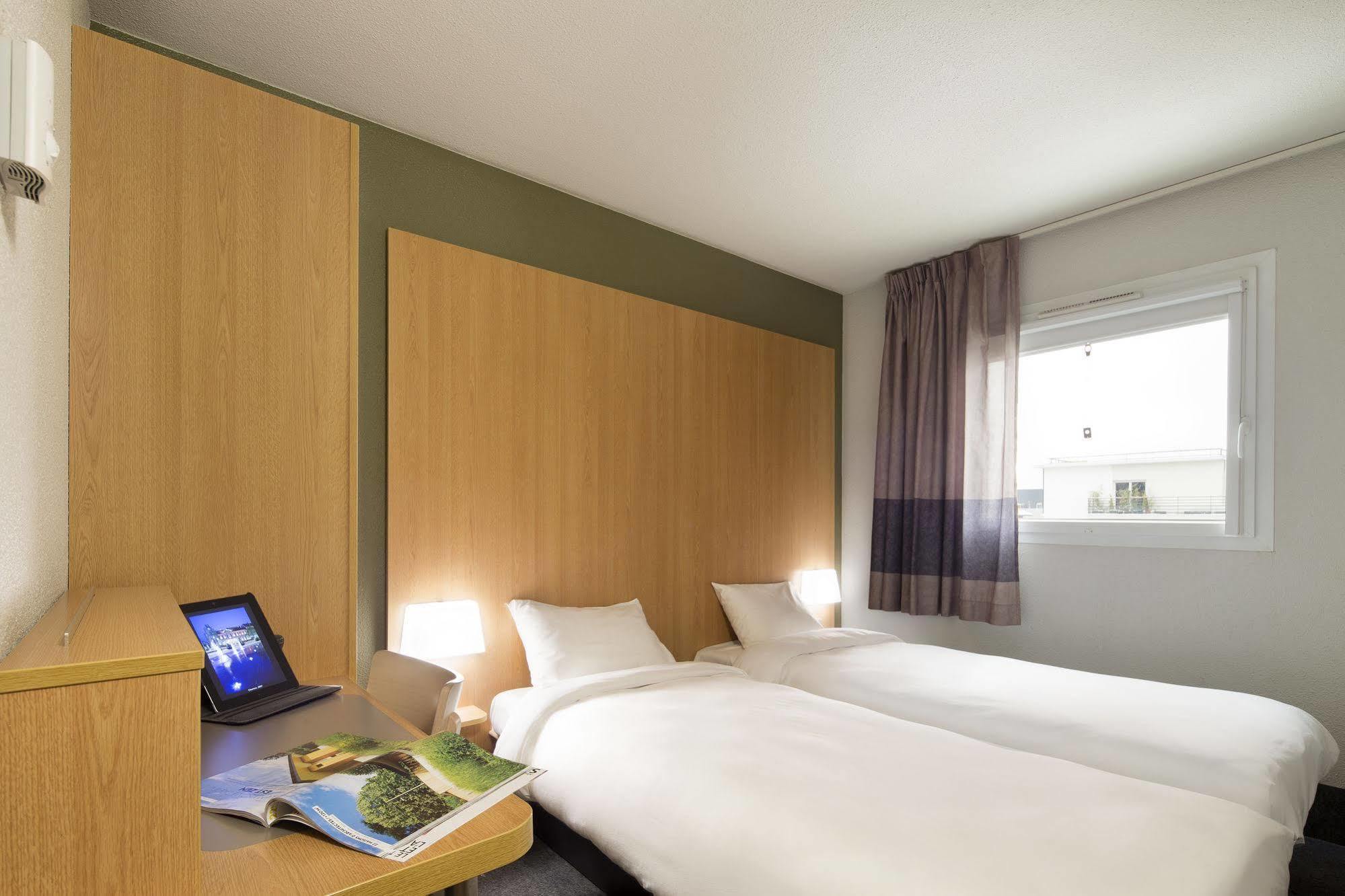 B&B Hotel Aix En Provence Le Tholonet Екстер'єр фото
